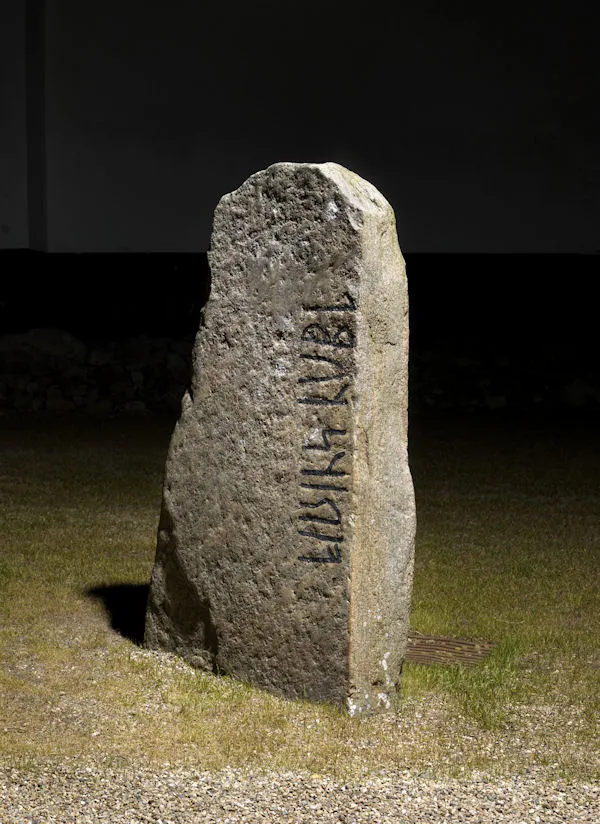 Starup-stenen — gengivelse fra Wikimedia Commons